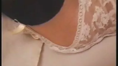 Ingefära babe spetsar porrfilm mogen awesome fitta på en dildo framför kameran