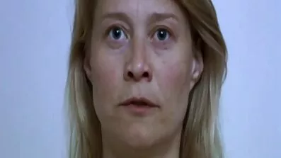 Interracial gangbang med busty bröstvårtor mogenporrfilm i högklackat