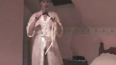 I sovrummet porr mogen kvinna ryska sötnos lämnade kuk i Rakad Fitta