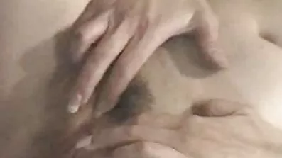 Den titted lady är kåt från att klä upp och redo att knulla svensk mogen porr