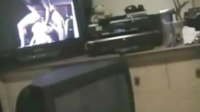 Mogen kvinna suger en dude ' s penis med vilda entusiasm gratis porrfilm mogna damer