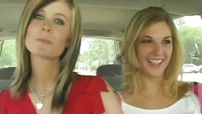Vacker mogna kvinnor porrfilm blond tvingas uthärda cazzo