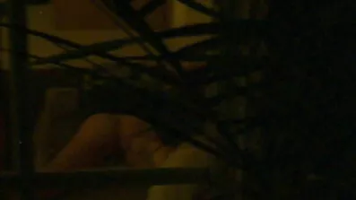 Hon fick en stor kuk tränare i hennes håriga fitta och njuter sexfilm mogen av buzz